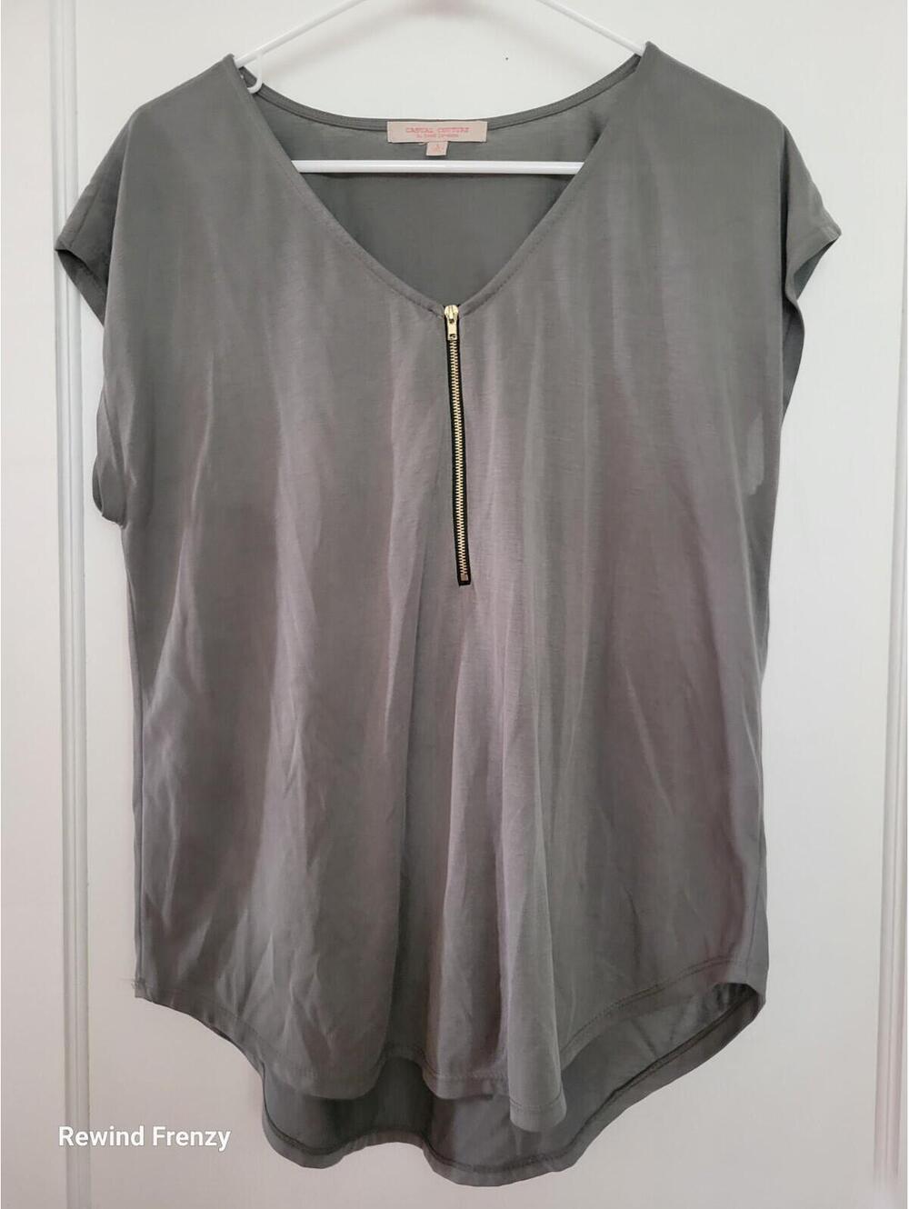 Casual Couture by Green Envelope Green zip Blouse size Large Modal